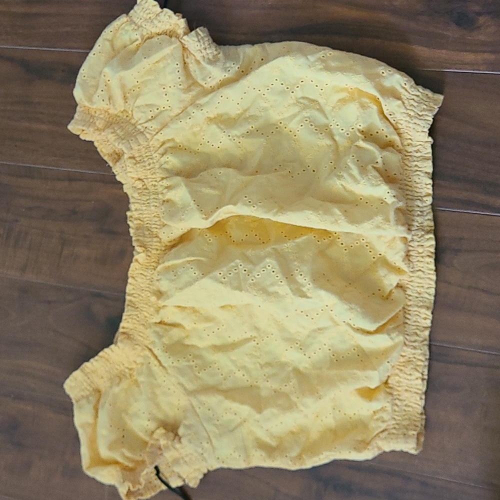 Brand: H&M Size: 4 Color: Yellow
